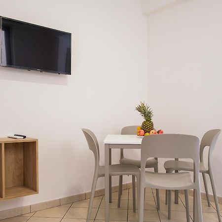 Magico Apartments - 450M Dalla Spiaggia Капо-д'Орландо Экстерьер фото