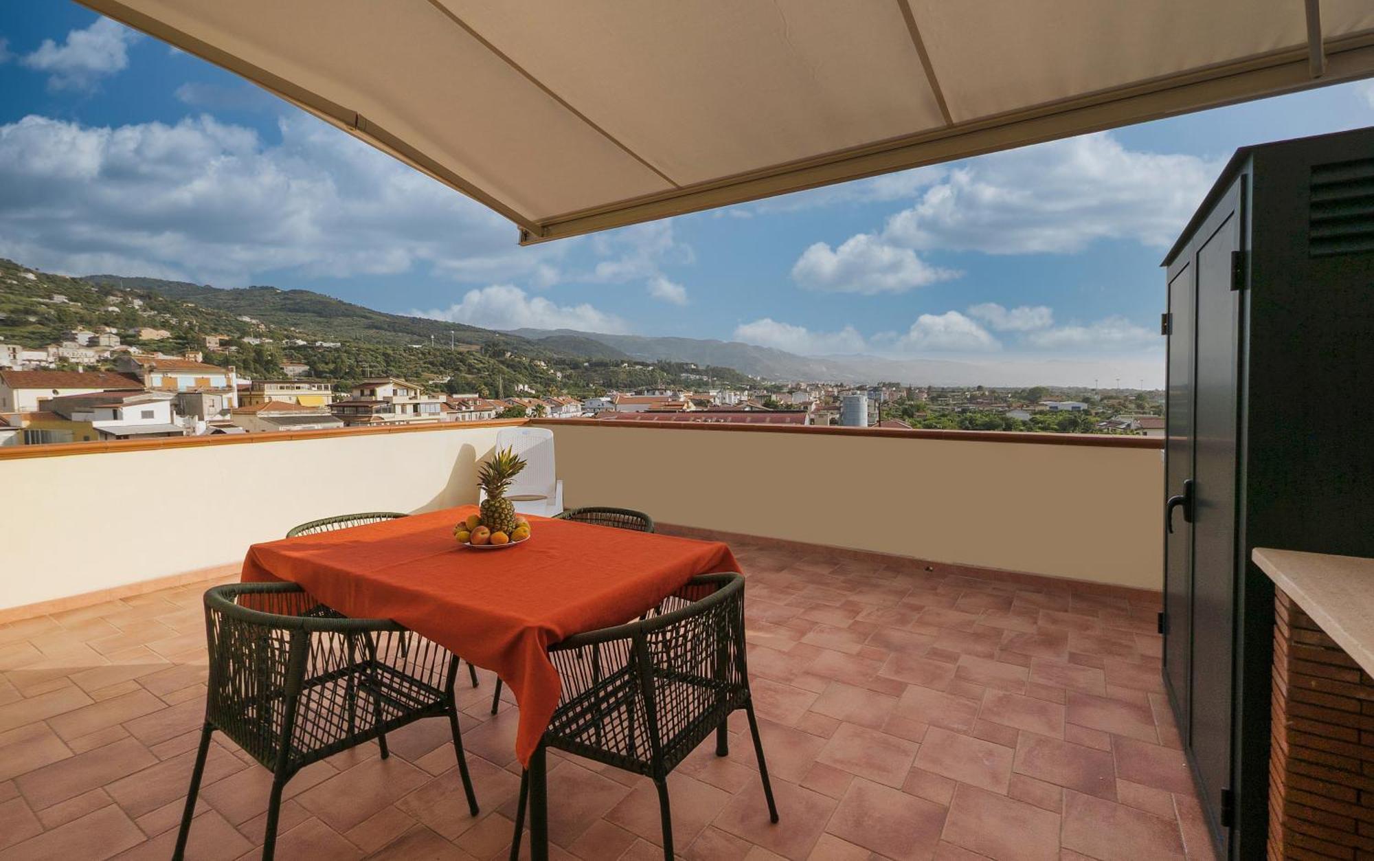 Magico Apartments - 450M Dalla Spiaggia Капо-д'Орландо Экстерьер фото